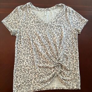 Z Supply Women's Leopard Knot Front Short Sleeve Top - Cream & Gray